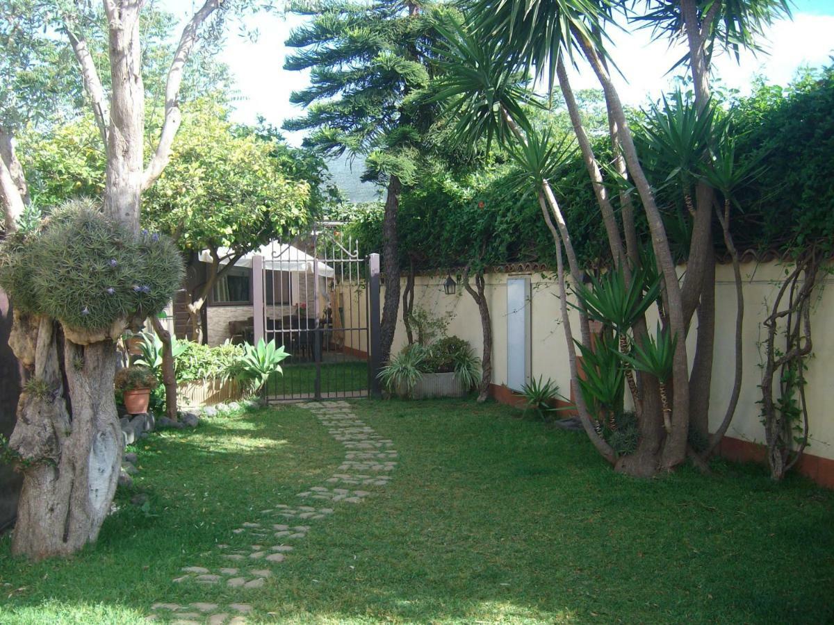 Villa Singola -Sole-Luna-Casavilladusoleil Acireale Zewnętrze zdjęcie