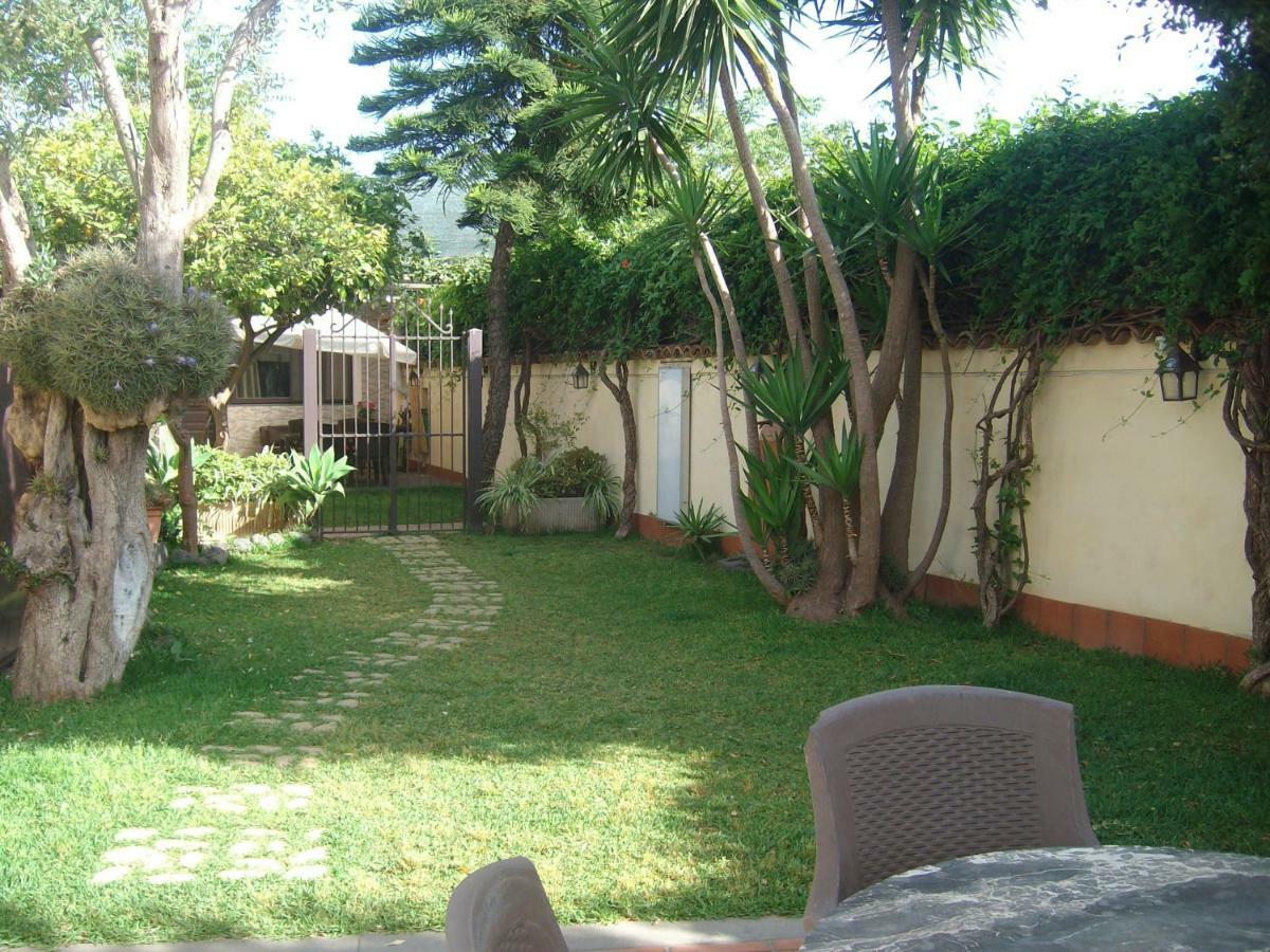 Villa Singola -Sole-Luna-Casavilladusoleil Acireale Zewnętrze zdjęcie